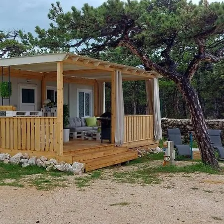 Charming 2-bed House In Croatia 度假居