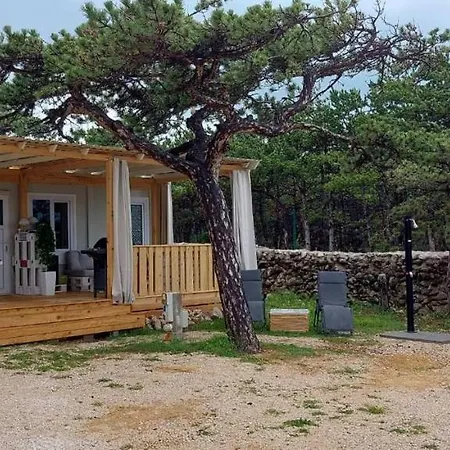 度假居 Charming 2-bed House In Croatia Ražanac