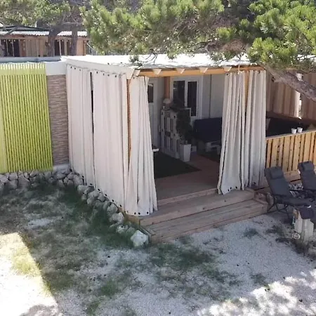 Charming 2-bed House In Croatia 度假居